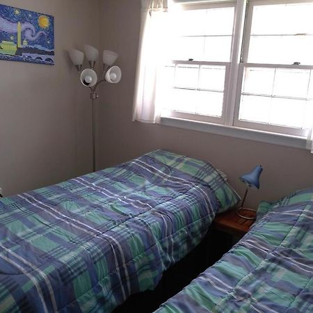Raised Ranch Style House Close To Beach, Shops And Eateries! Surf City Exterior foto
