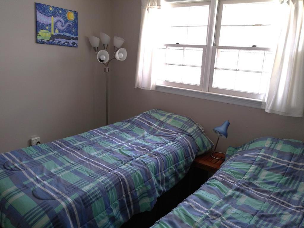 Raised Ranch Style House Close To Beach, Shops And Eateries! Surf City Exterior foto